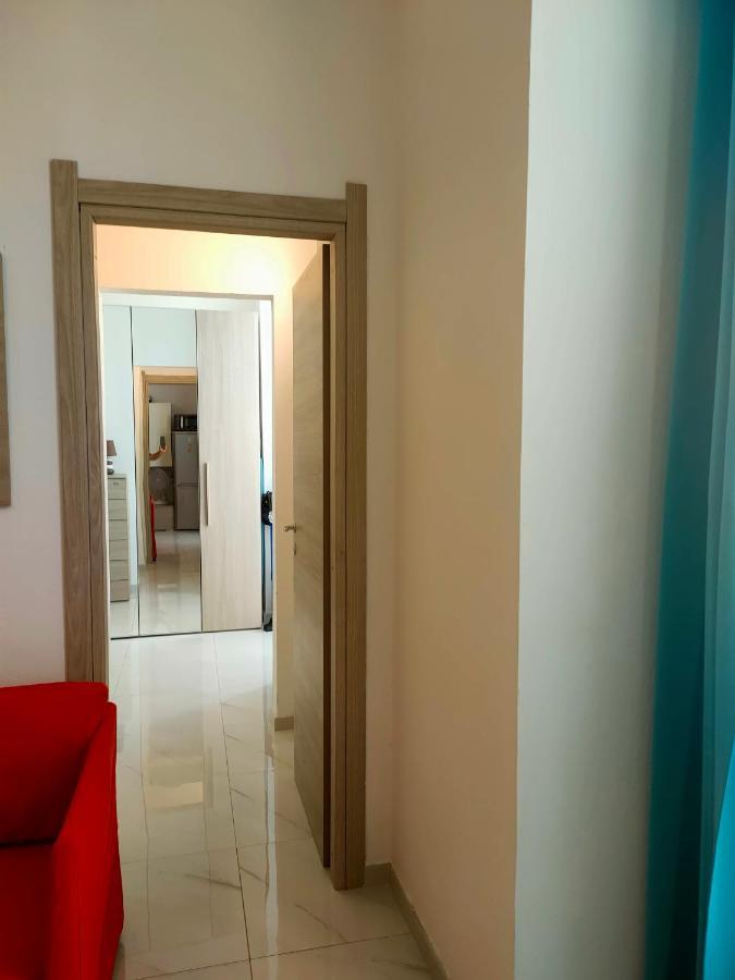 Appartamento Di Fronte Al Porto Turistico Cagliari Exterior foto