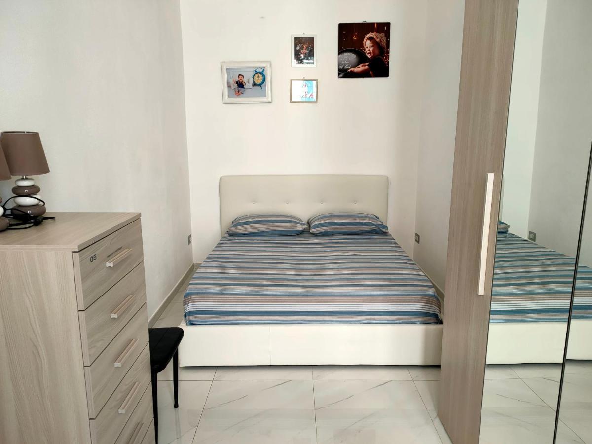 Appartamento Di Fronte Al Porto Turistico Cagliari Exterior foto